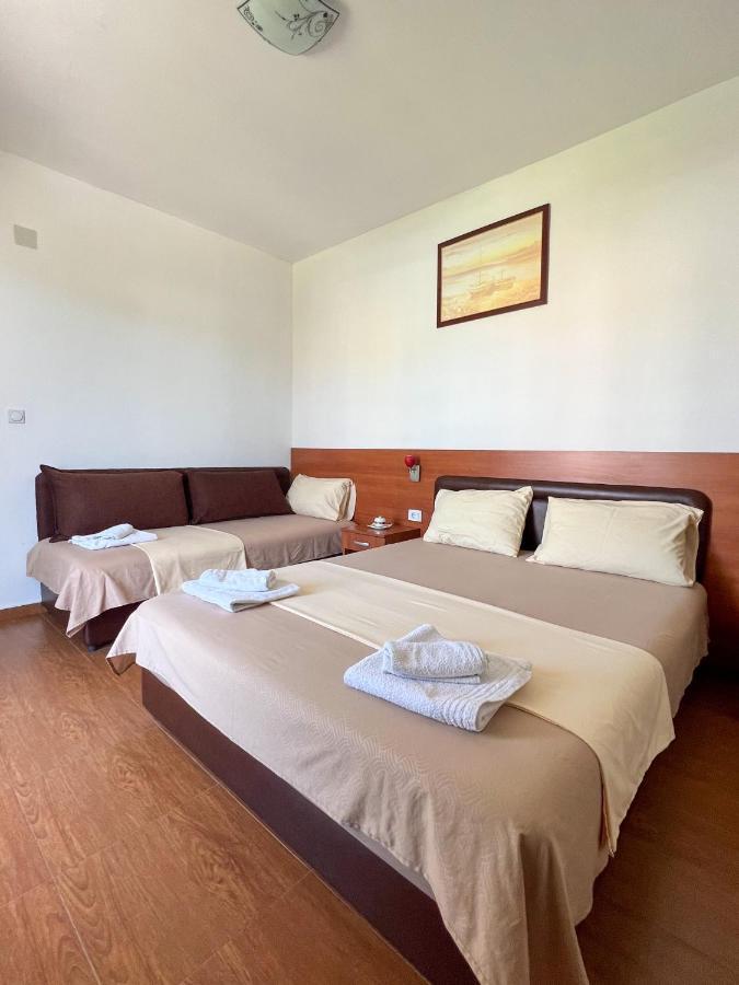 Apartments Fat E Jet - Pool & Breakfast Ulcinj Eksteriør bilde
