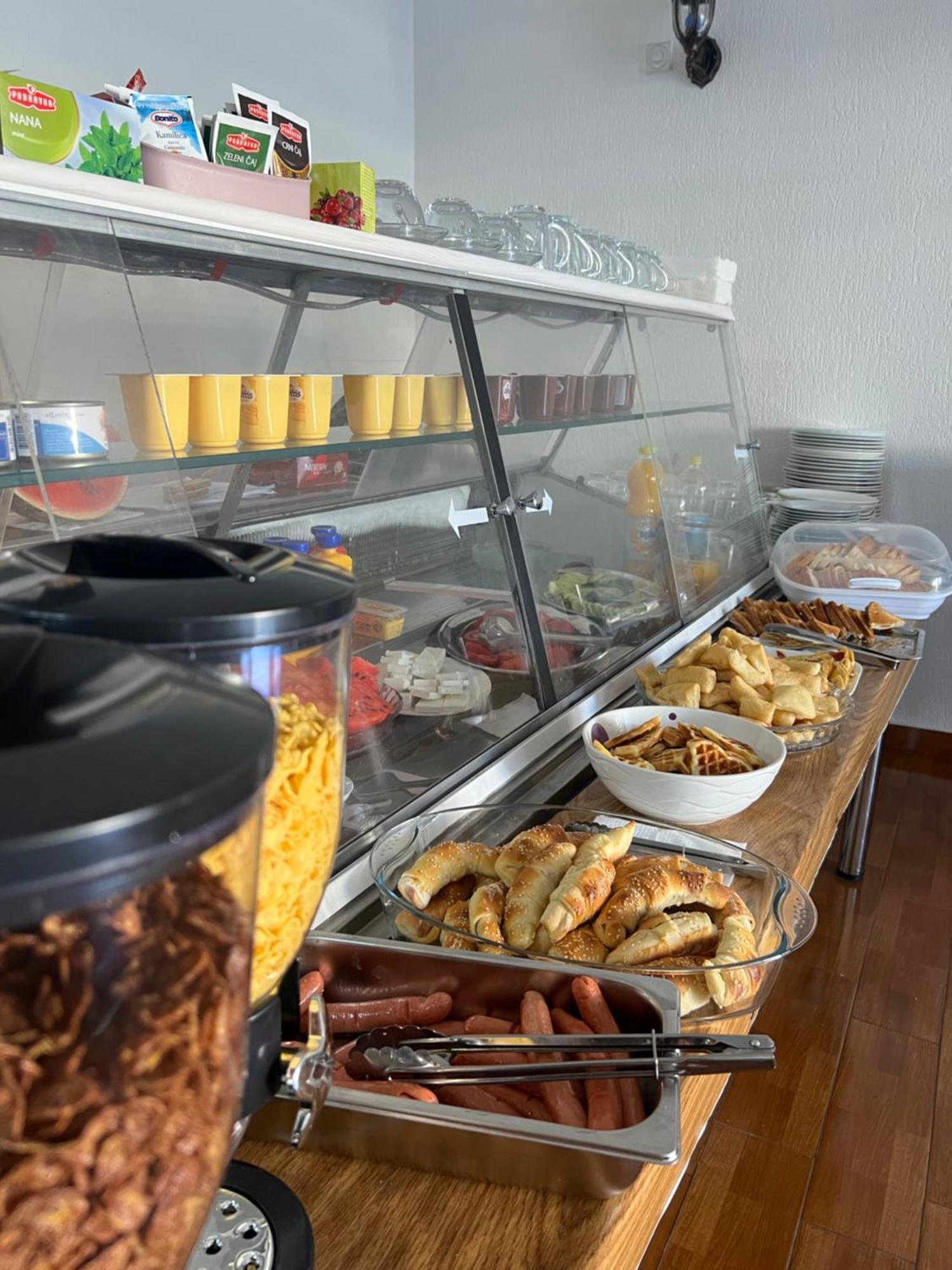 Apartments Fat E Jet - Pool & Breakfast Ulcinj Eksteriør bilde